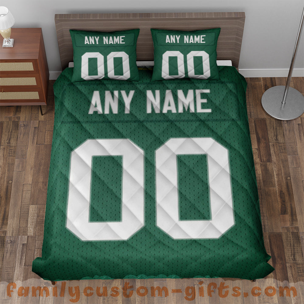 Custom Quilt Sets Green Bay Jersey Personalized Football Premium Quilt Bedding for Men Women