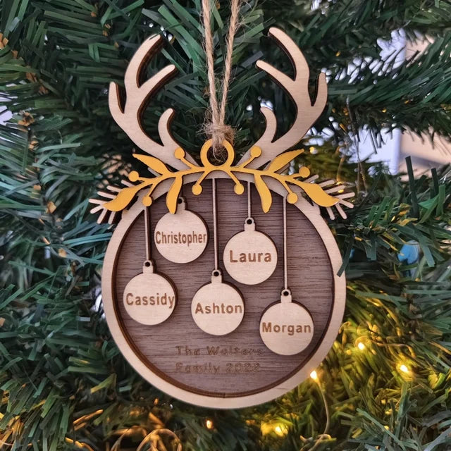 Customizable Christmas Wooden Pendant - Add Multiple Names - Xmas Tree Ornament for Holiday Celebrations and New Year Gifts