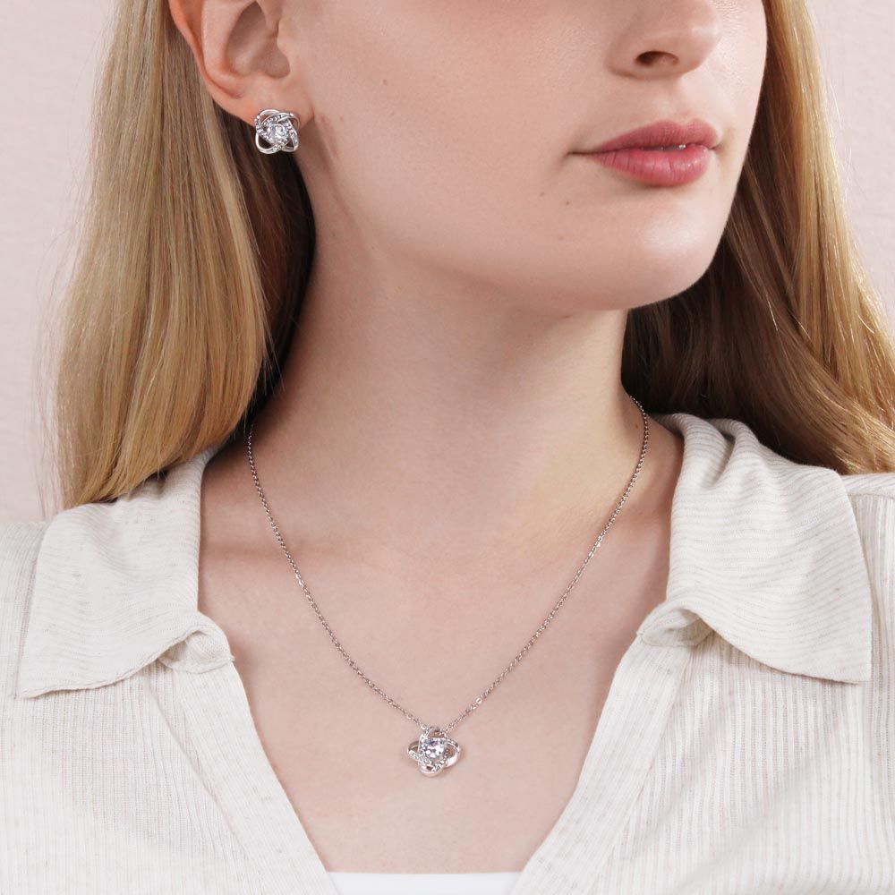 The best necklace a mother can wear top